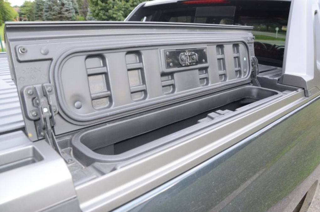 17 Silverado bedside