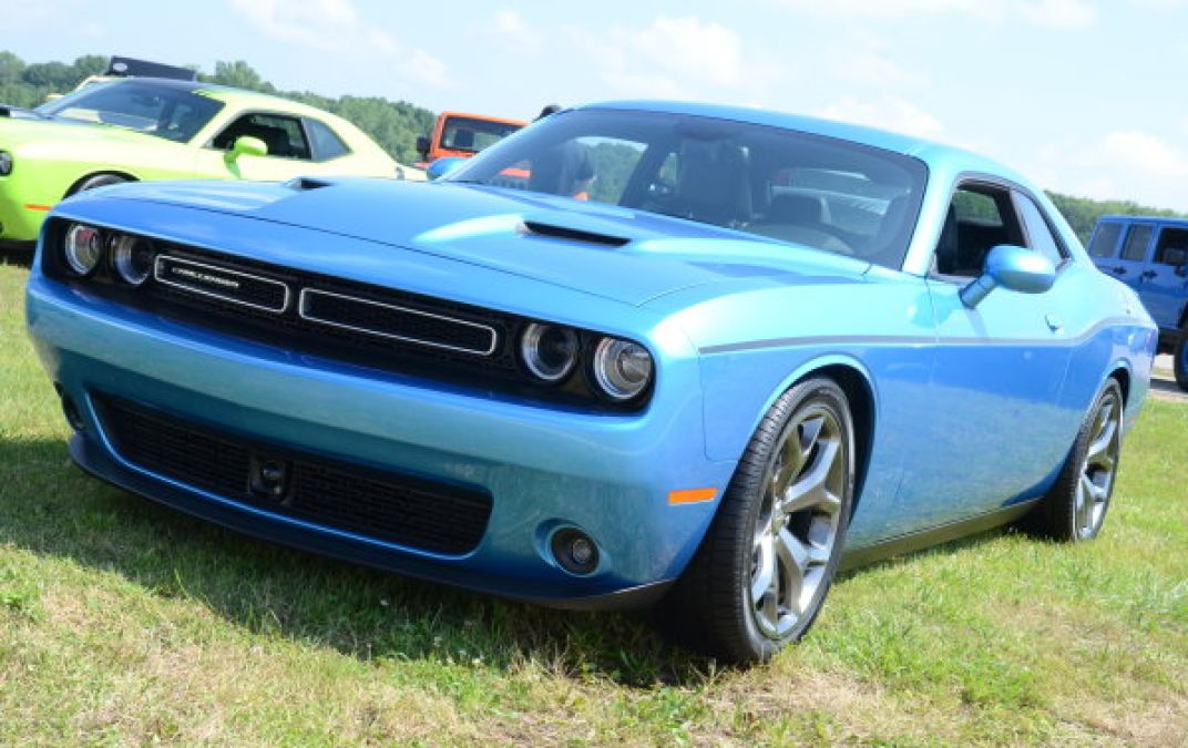 challenger sxt low angle