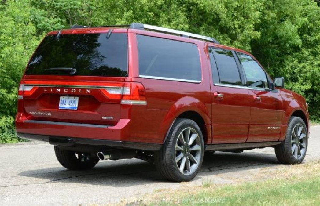 16 navigator rear 34