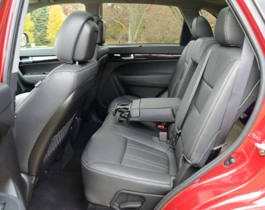 2014 sorento sx rear seats