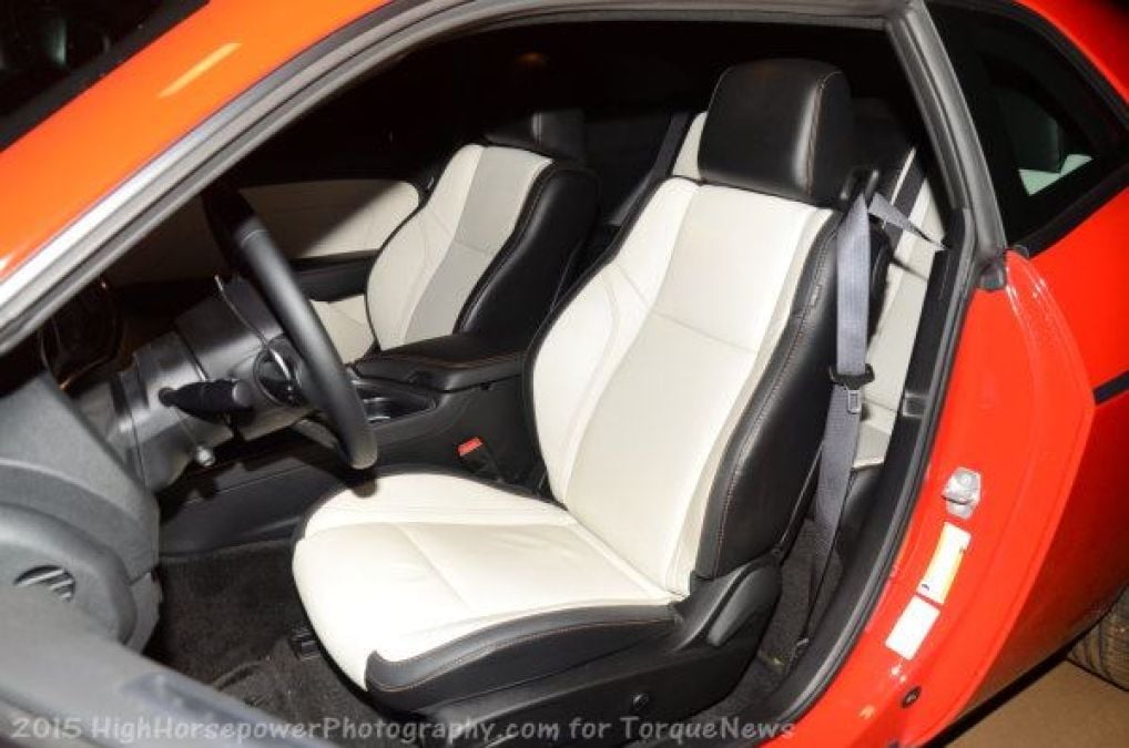 challenger sxt seats