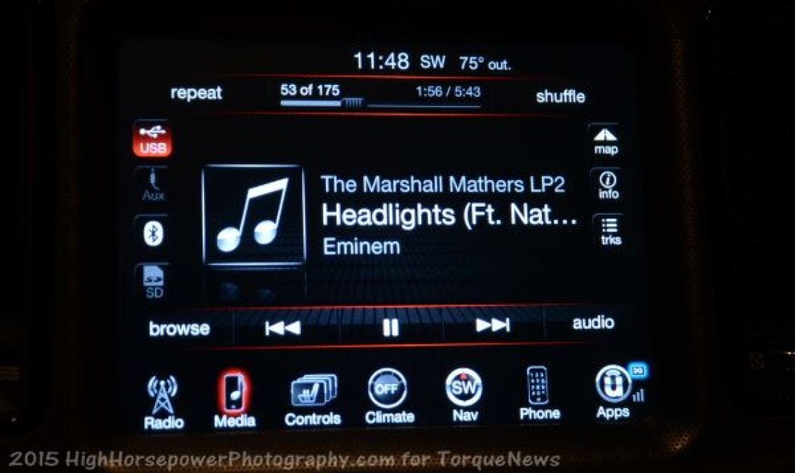 challenger sxt screen