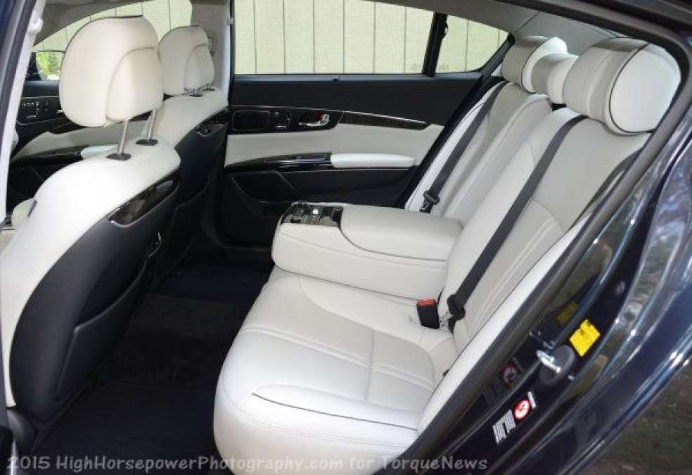 k900 white leather rear seats