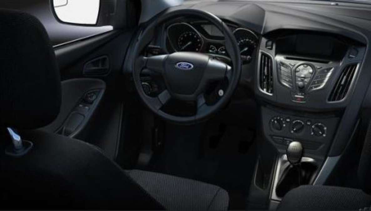 The Interior Of The 2012 Ford Focus Se Torque News