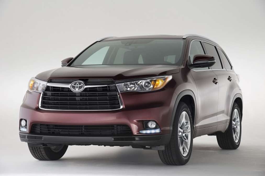 Kelly Blue Book Names 2015 Toyota Highlander Best Buy In Class