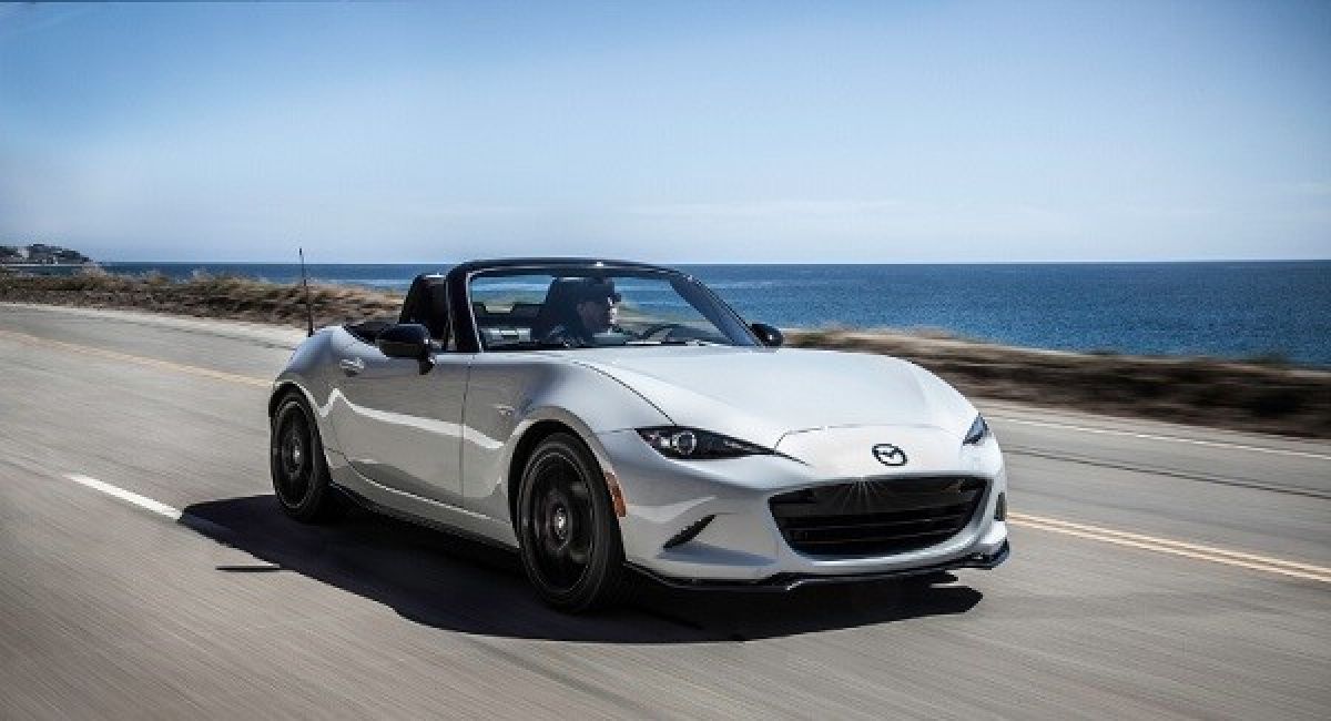 2016 mazda mx 5 miata outsells the porsche boxster 2 to 1 in july torque news 2016 mazda mx 5 miata outsells the