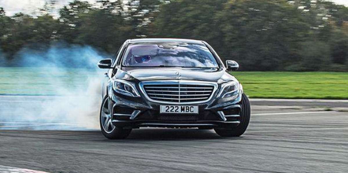 stof Tilsvarende Bungalow What do two Top Gear 2013 awards tell us about Mercedes? | Torque News