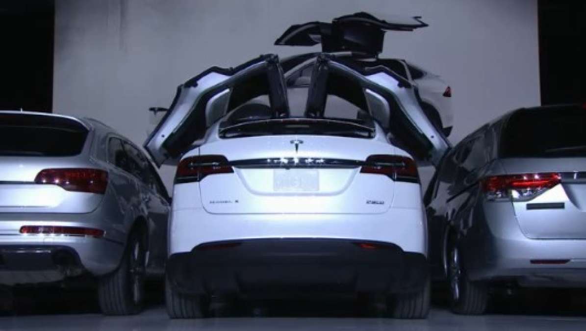 cars with gullwing rear doors