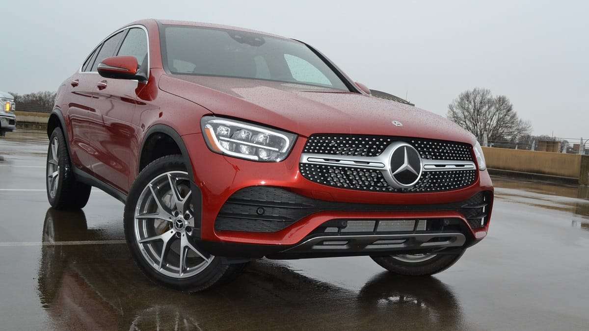 2020 mercedes glc 300 4matic coupe designo cardinal red metallic front view
