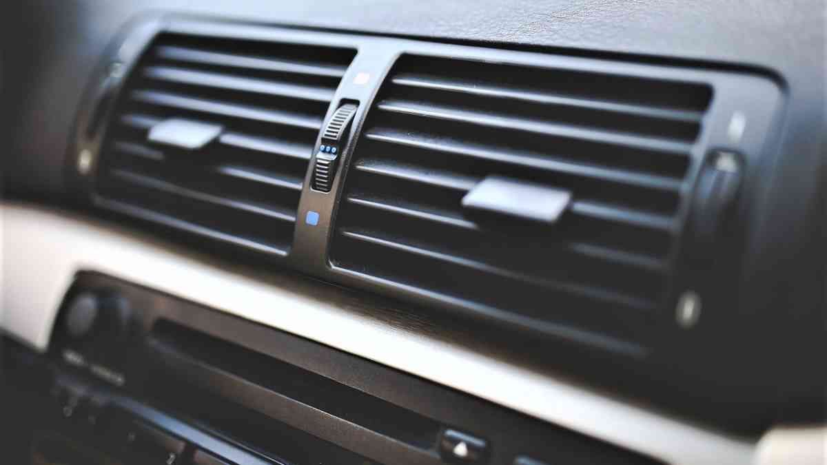 Beginner's Guide: What Is a Car's Heater Core and What Does It Do? - Haynes  Manuals