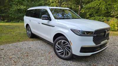 2025 Lincoln Navigator Plays Well In the Big Leagues