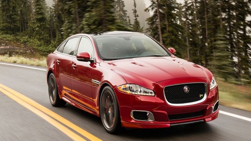 2014 Jaguar XJR Front Right View