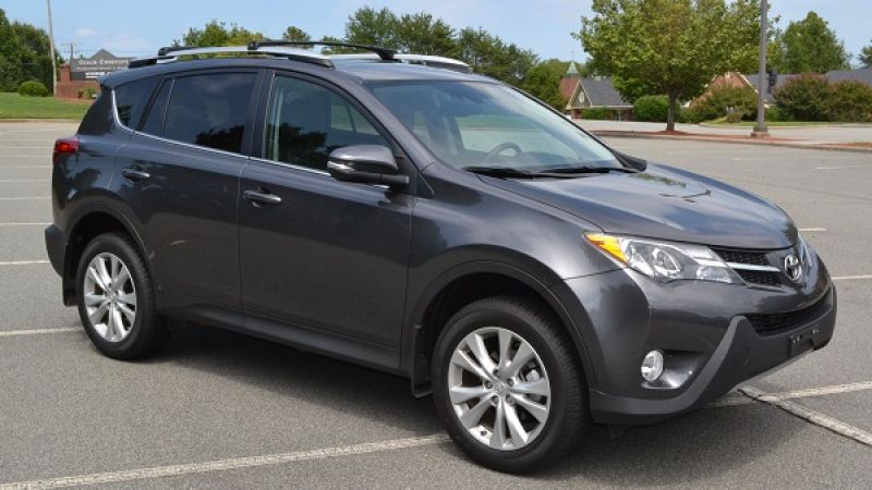 2015 Toytoa RAV4 Side