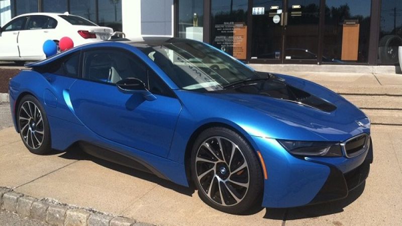 BMW i8