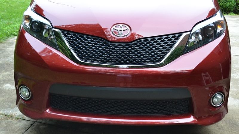 2014 Nissan Sienna SE