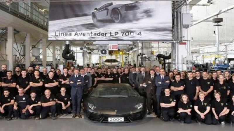 The 2000th Lamborghini Aventador LP700-4