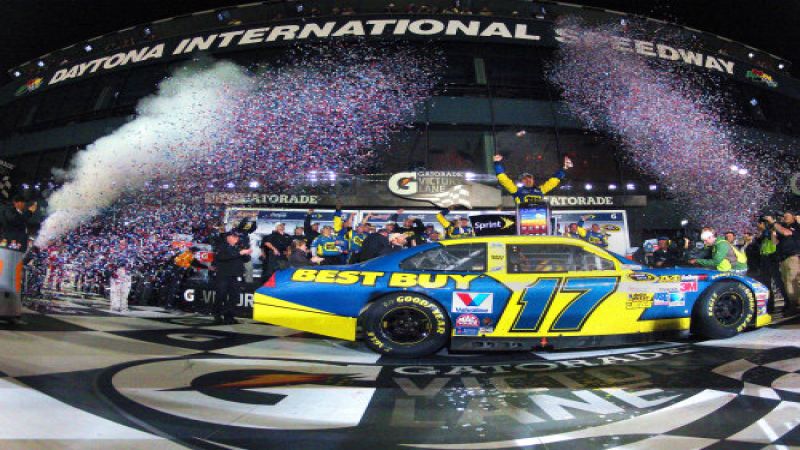 Matt Kenseth's #17 Best Buy Ford Fusion pulls into Victory Lane