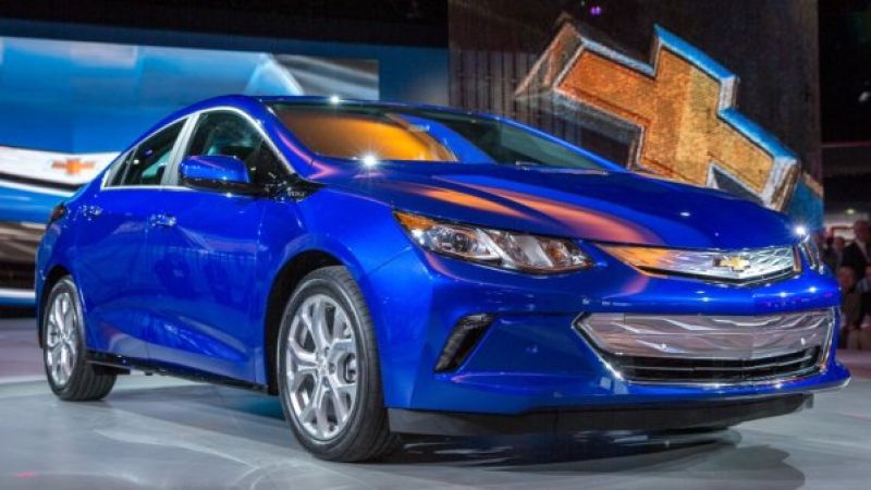 2016 volt debut in blue