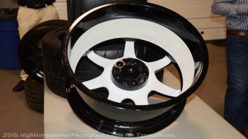 gt350r wheel rear side