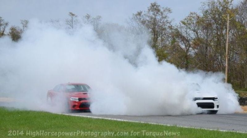dodge charger hellcat triple burnout