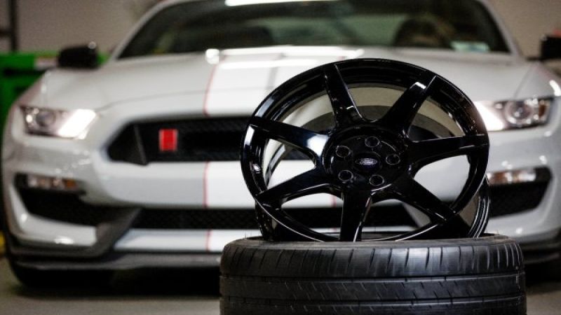 GT350R Mustang wheel
