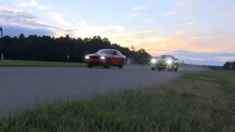 Hellcat beats Corvette