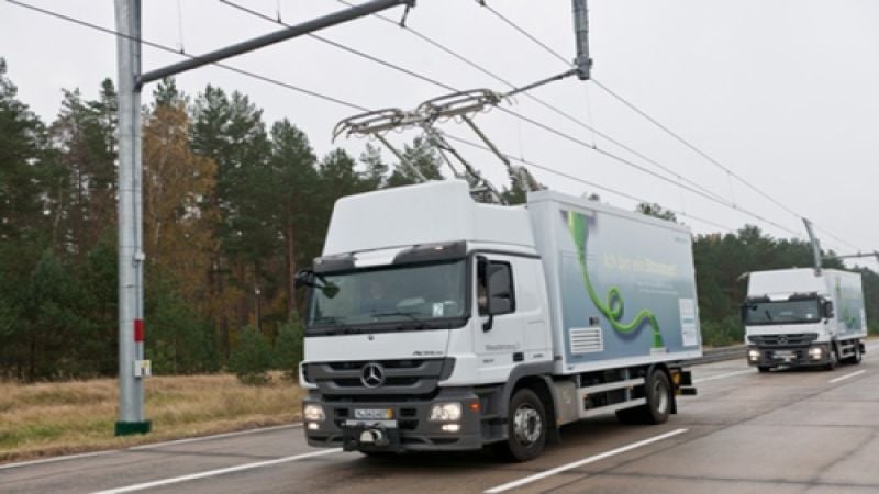 Siemens electric trucks on eHighway of the Future