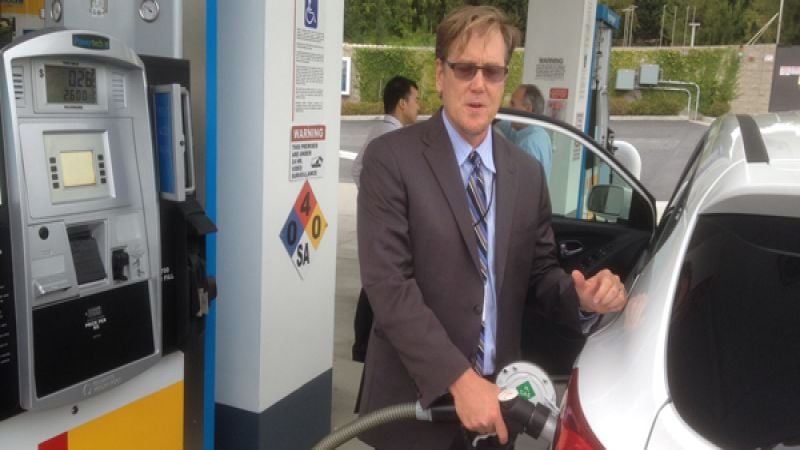 Derek Joyce from Hyundai fills up Tucson FCV