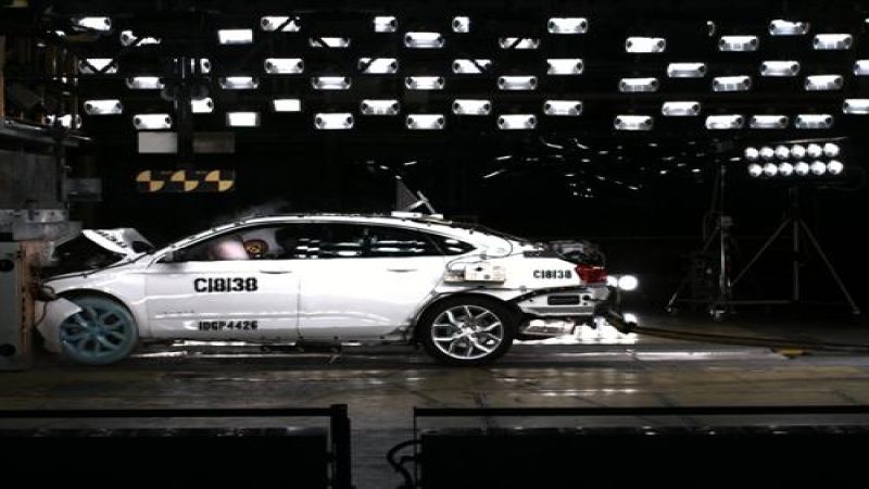 2014 Chevrolet Impala crash test