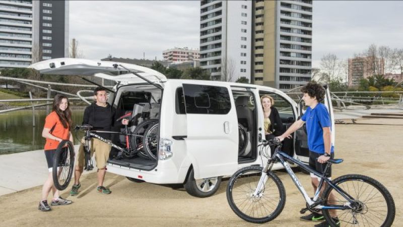 Nissan e-NV200 7-seat
