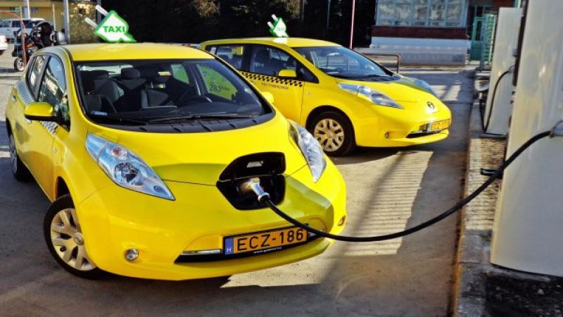 Nissan LEAF Taxi