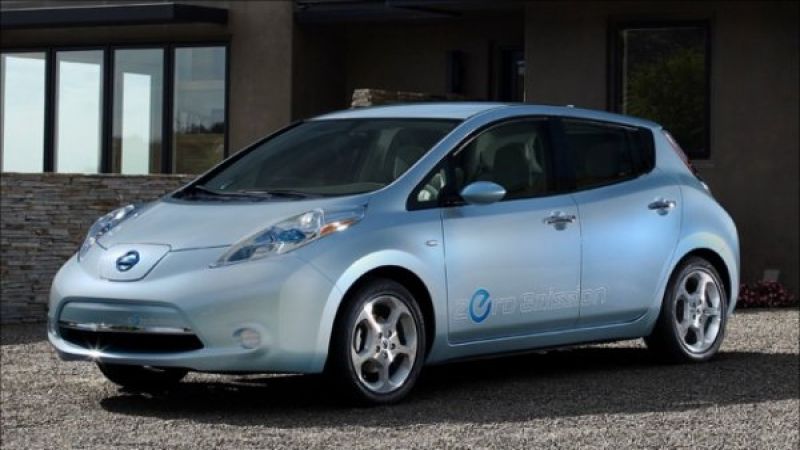 Dominating Nissan LEAF