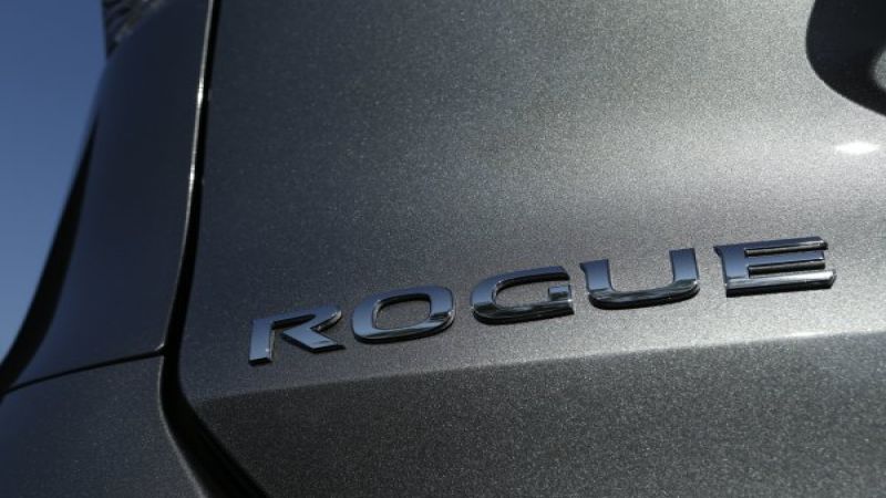 Nissan rogue nameplate