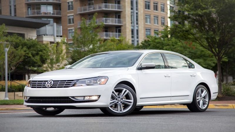 2013 Volkswagen Passat Wolfsburg Edition