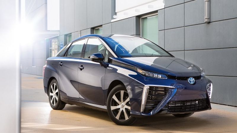 Toyota FCV Fuel Cell Car