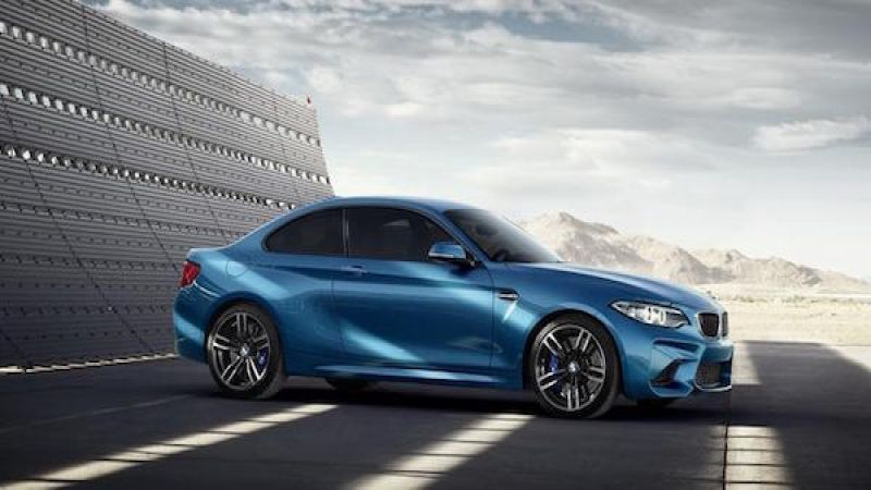 2016 BMW M2 Coupe, Gigi Hadid