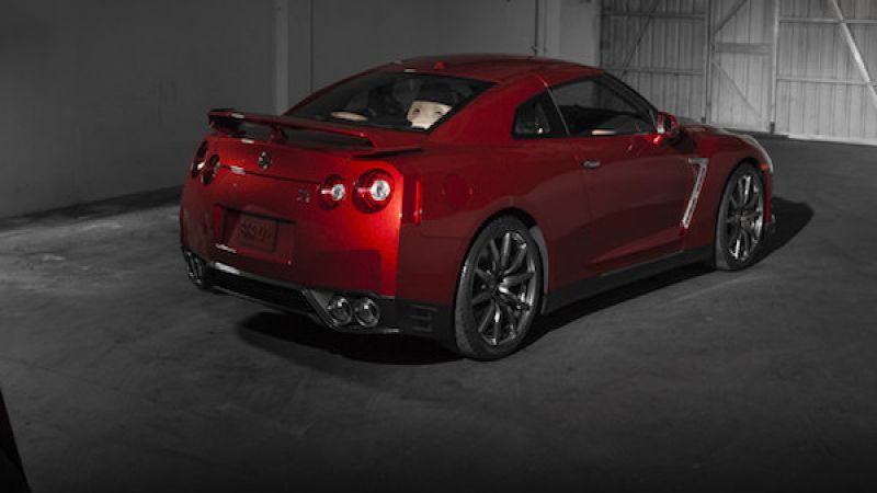 2017 Nissan GT-R, Johnny Manziel, 2015 Nissan GT-R