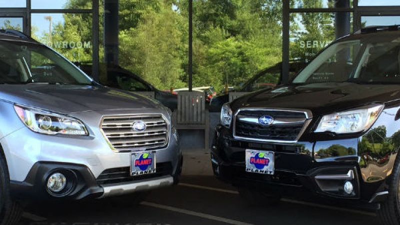 2017 Subaru Forester, 2017 Subaru Outback