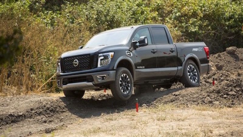 2016 Nissan Titan XD PRO-4X 4WD Crew Cab
