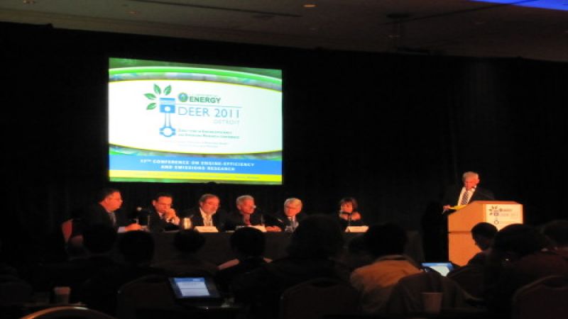 Panel at 2011 Deer (Photo by Frank Sherosky, AuthorFrank.com for TorqueNews)