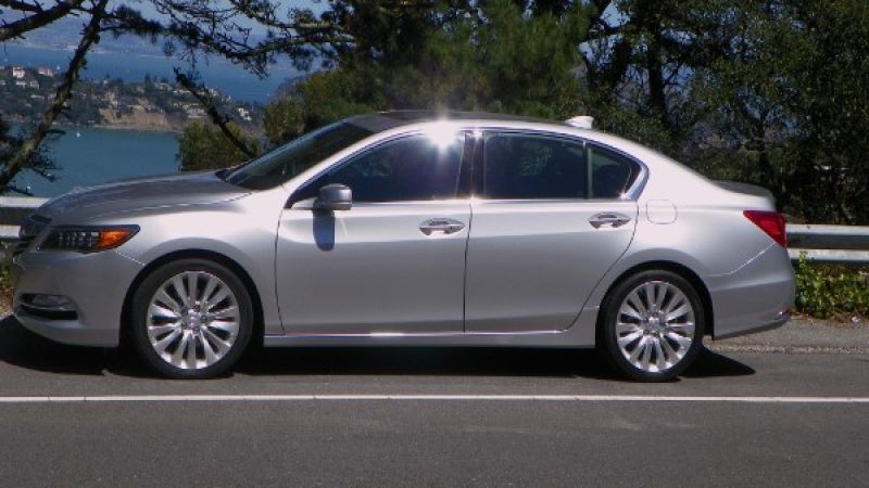 2015_Acura_RLX