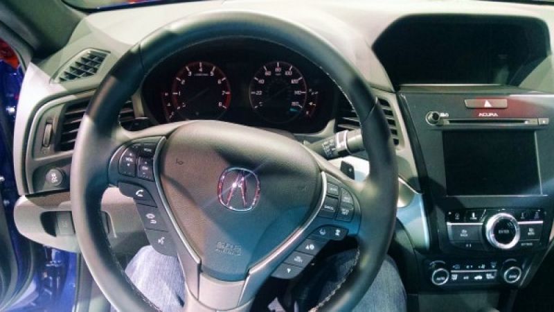 2016_Acura_ILX_i-MID