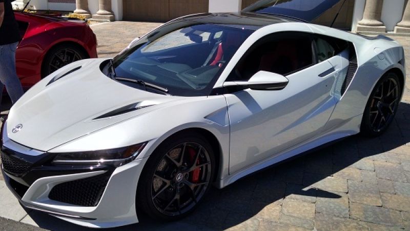 2017_Acura_NSX_White