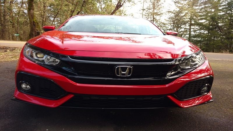 2017_Honda_Civic_Hatchback