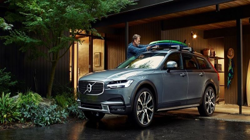 2017_Volvo_XC90_Cross_Country_Volvo_Car_2017