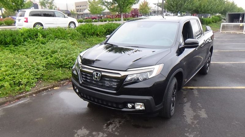 Honda_Ridgeline_Black_Edition