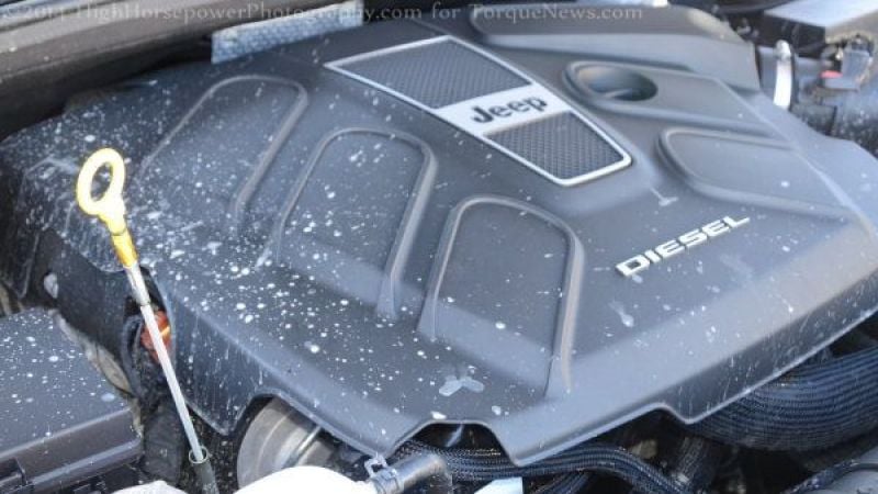 Engine bay of the new Jeep Grand Cherokee diesel.