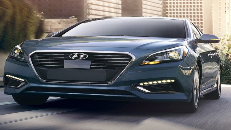 2016 Hyundai Sonatas Probed For Potentially Flaky Rear Brakes