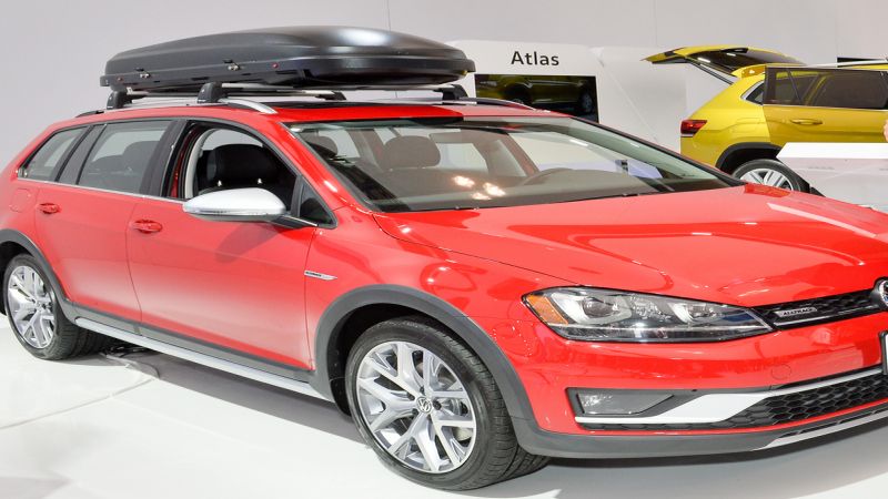 The Volkswagen Golf Alltrack received the prestigious 2017 Canadian Car of the Year Award.
