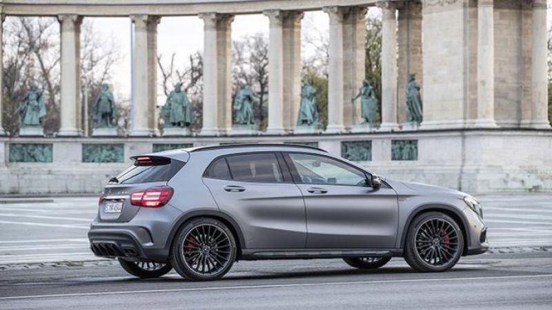 Mercedes-AMG GLA45
